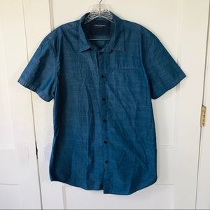 Men’s Calvin Klein Chambray Button Down Shirt